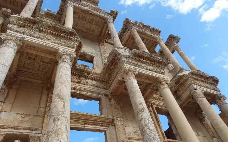 Efeso Antica: Viaggio Nel Cuore dell'Antica Città Romana in Turchia
